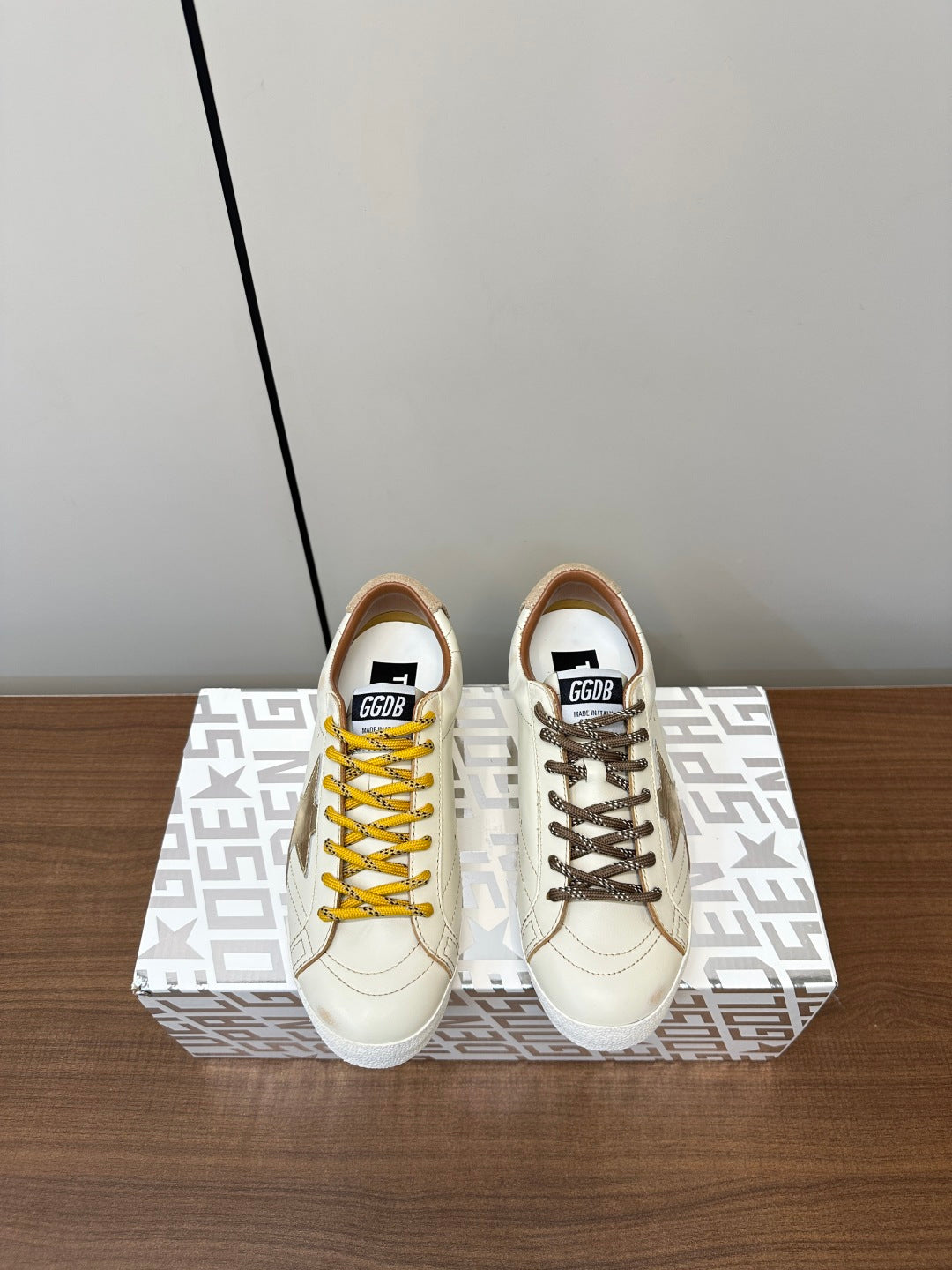 LuxluxHouse Best Quality Shoes Golden Goose