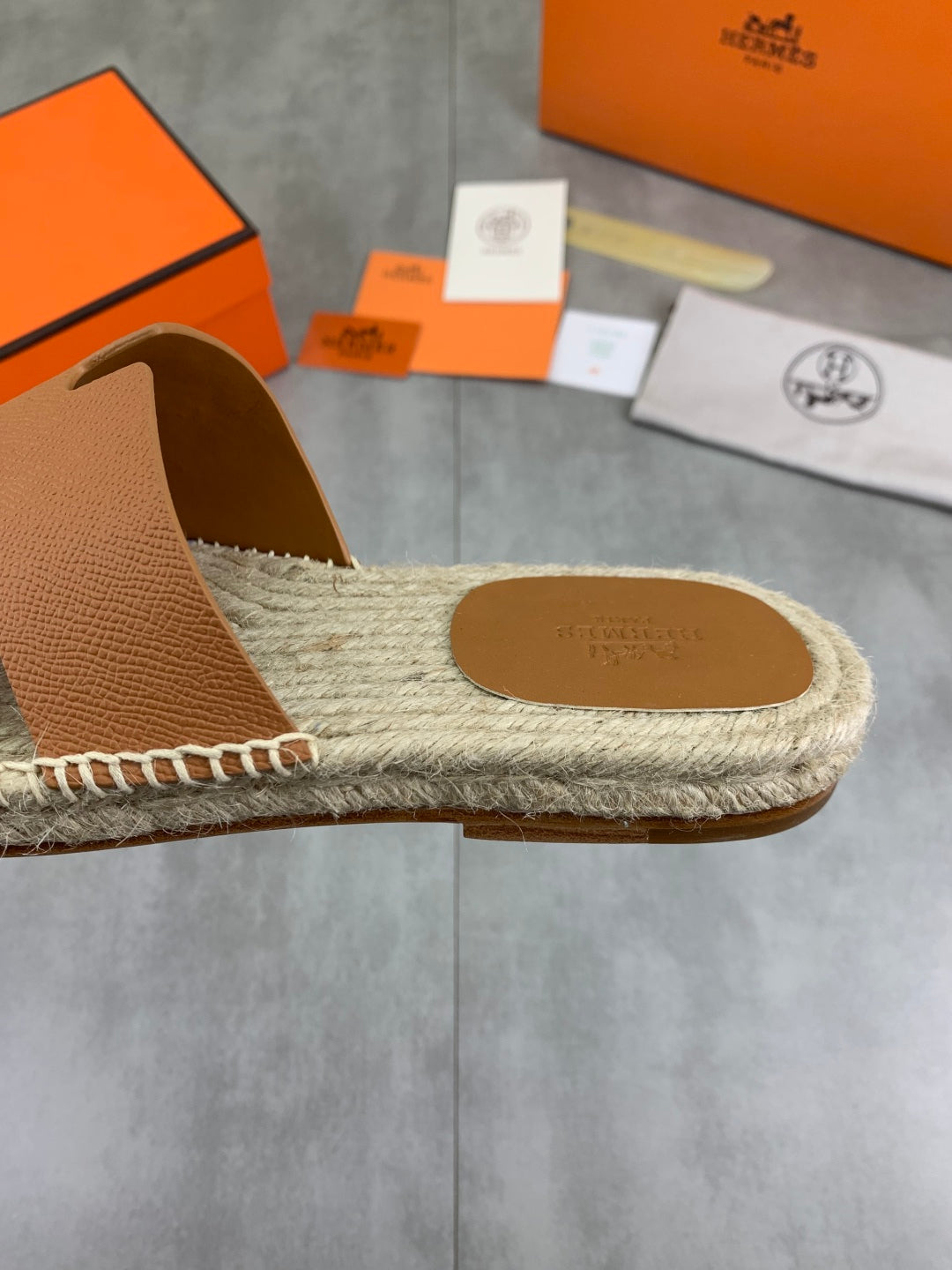 LuxluxHouse Best Quality Sandals Hermes