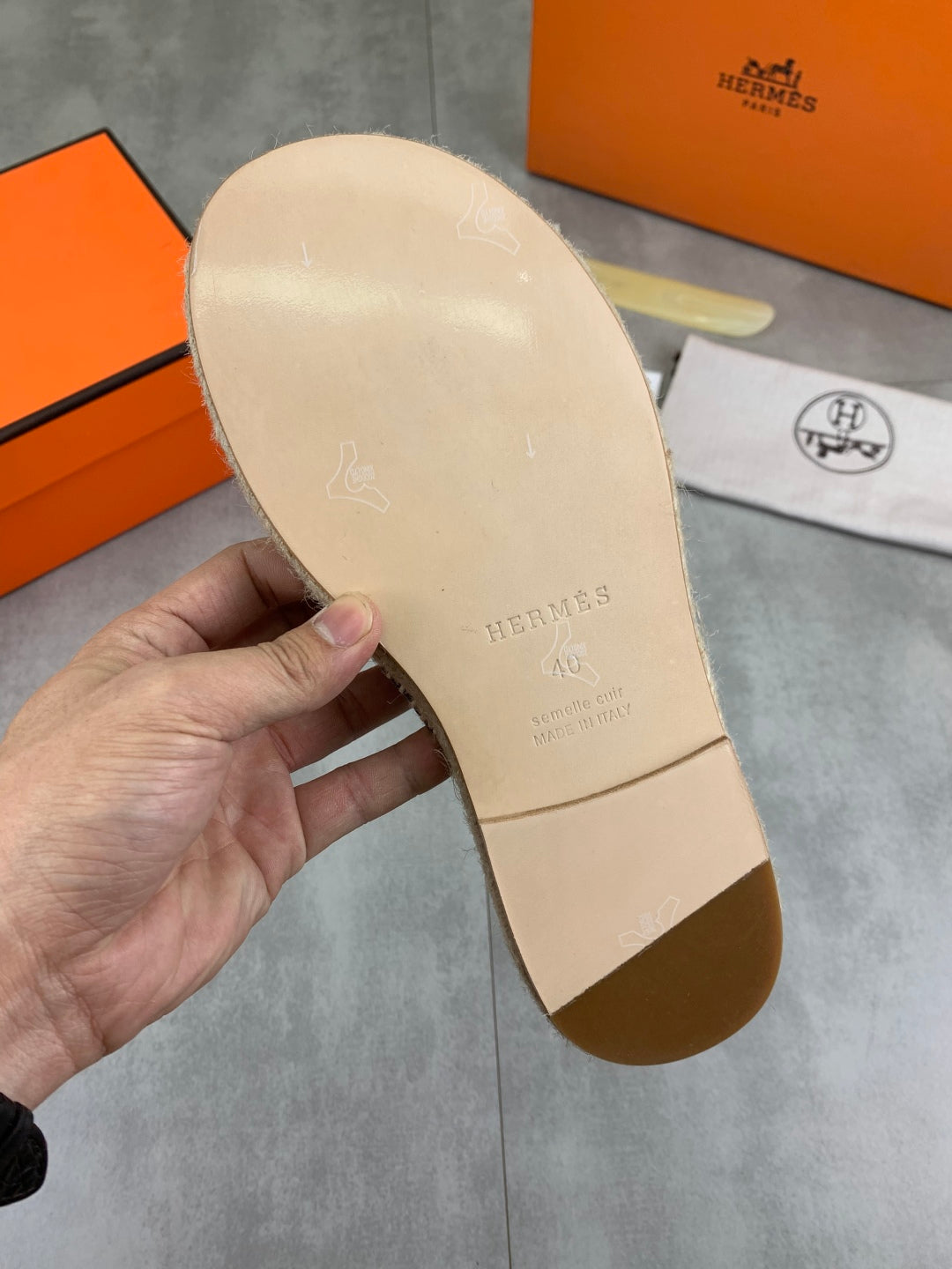 LuxluxHouse Best Quality Sandals Hermes