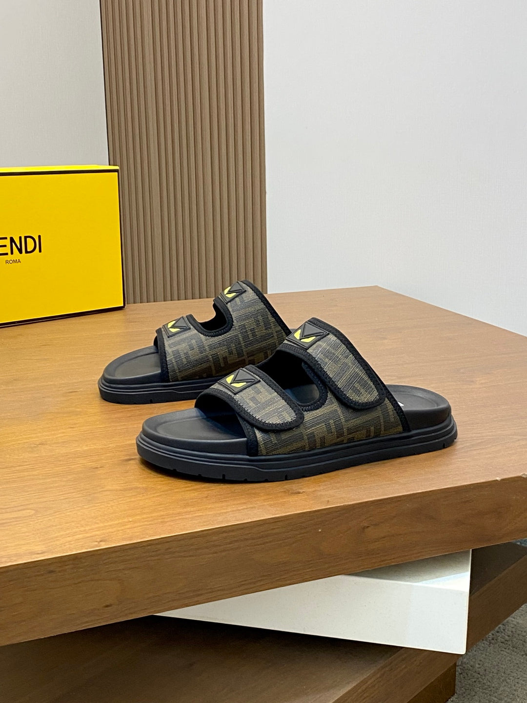 LuxluxHouse Best Quality Sandals Fendi