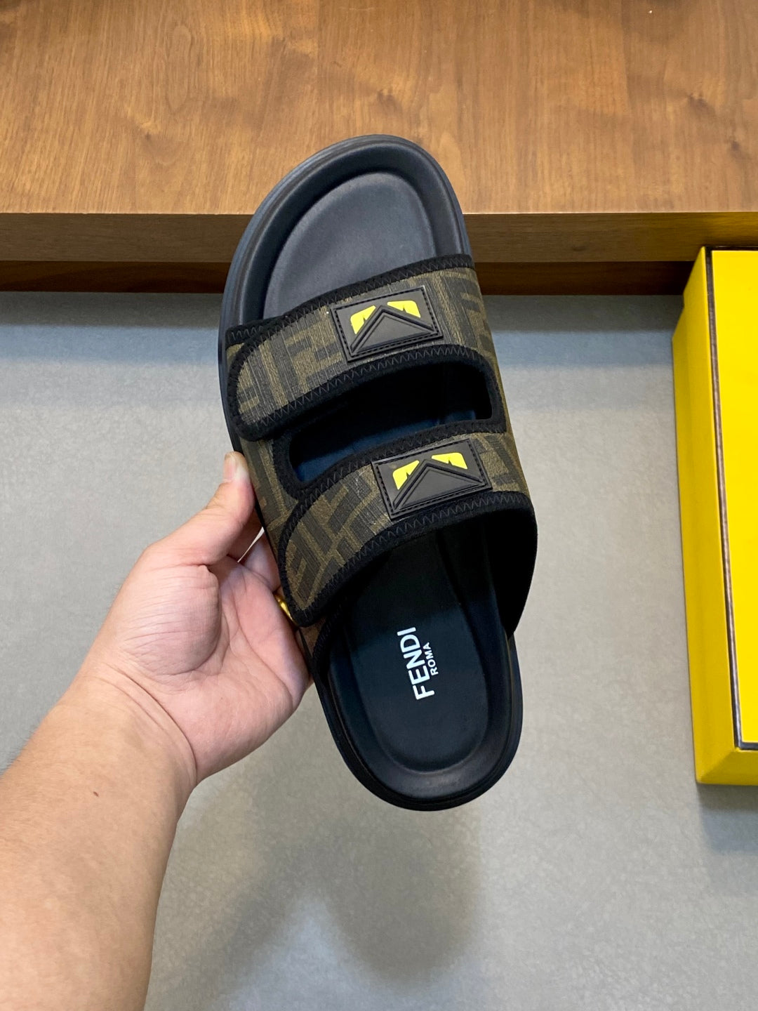 LuxluxHouse Best Quality Sandals Fendi