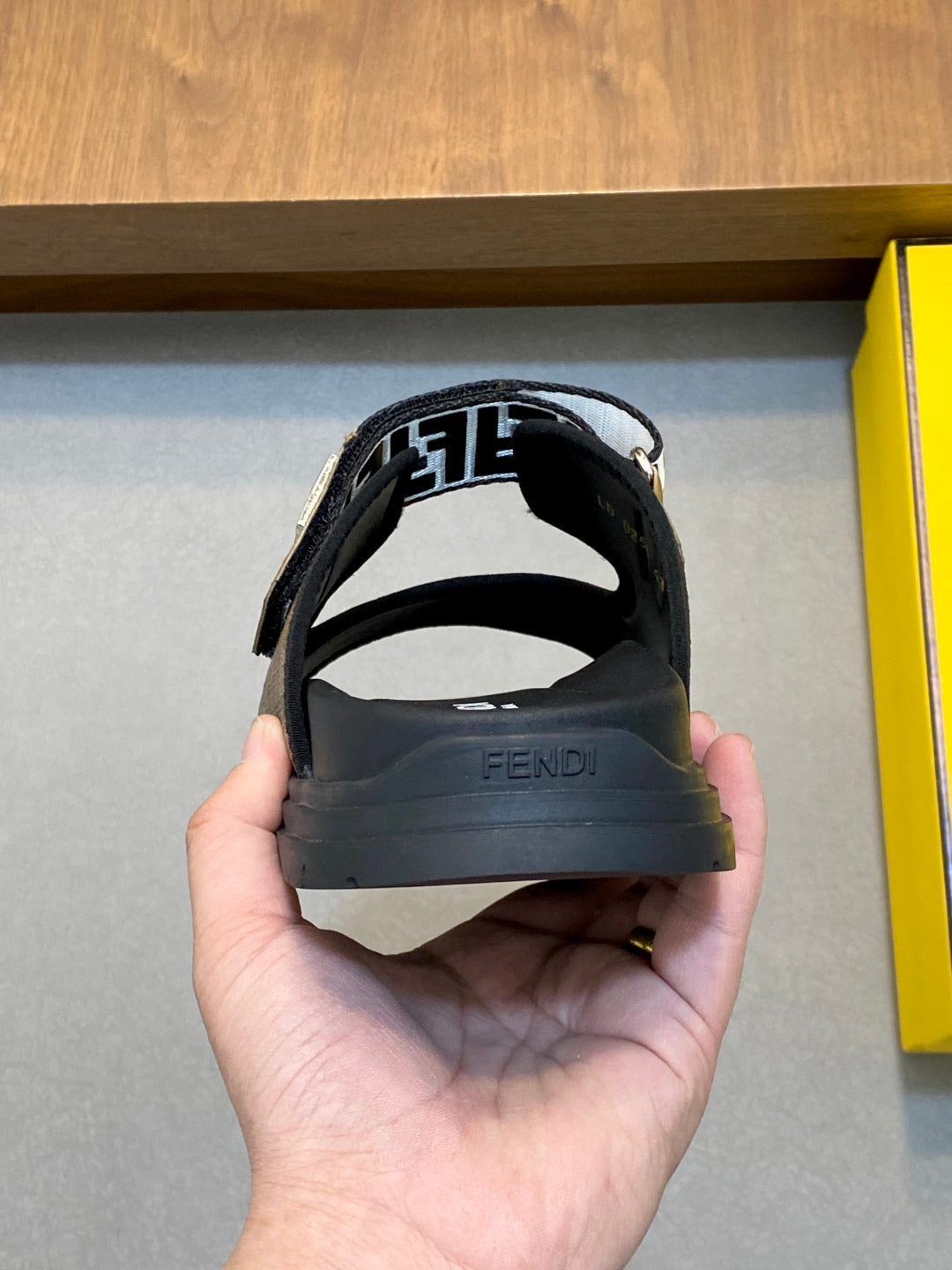 LuxluxHouse Best Quality Sandals Fendi