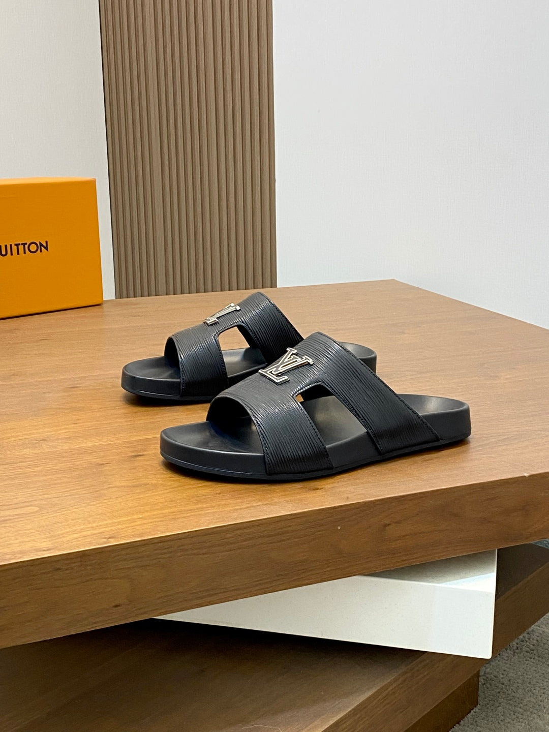 LuxluxHouse Best Quality Sandals Louis Vuitton