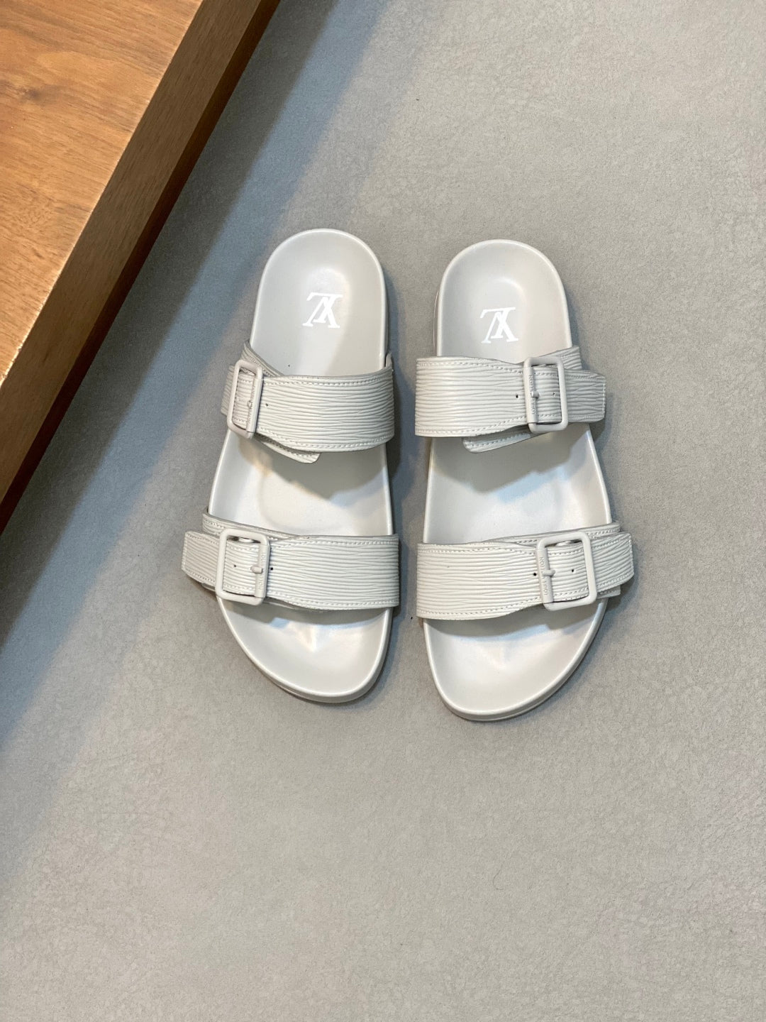 LuxluxHouse Best Quality Sandals Louis Vuitton