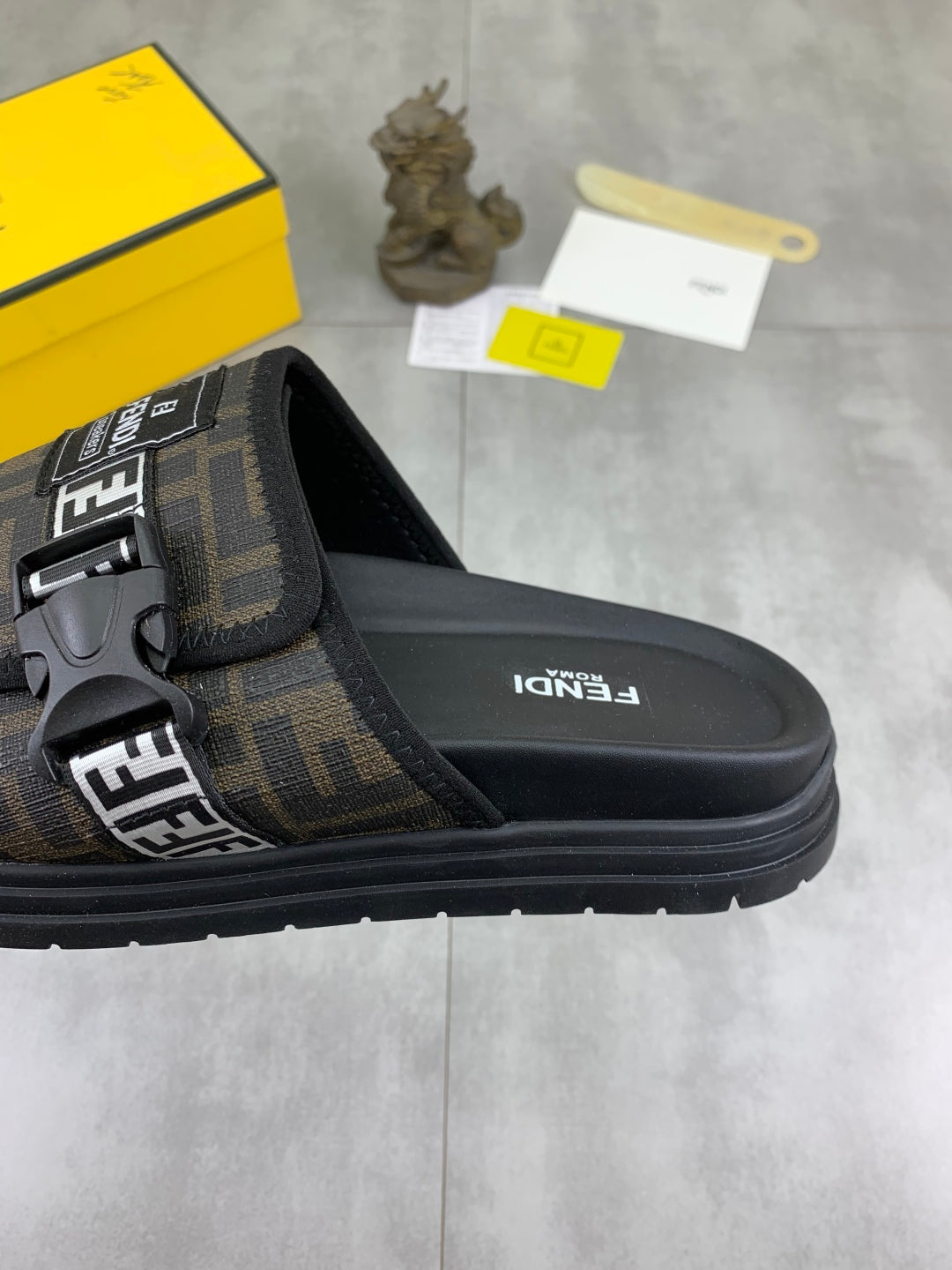 LuxluxHouse Best Quality Sandals Fendi