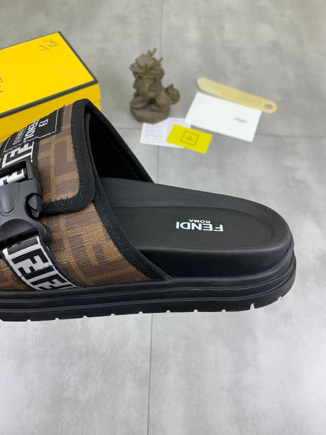 LuxluxHouse Best Quality Sandals Fendi