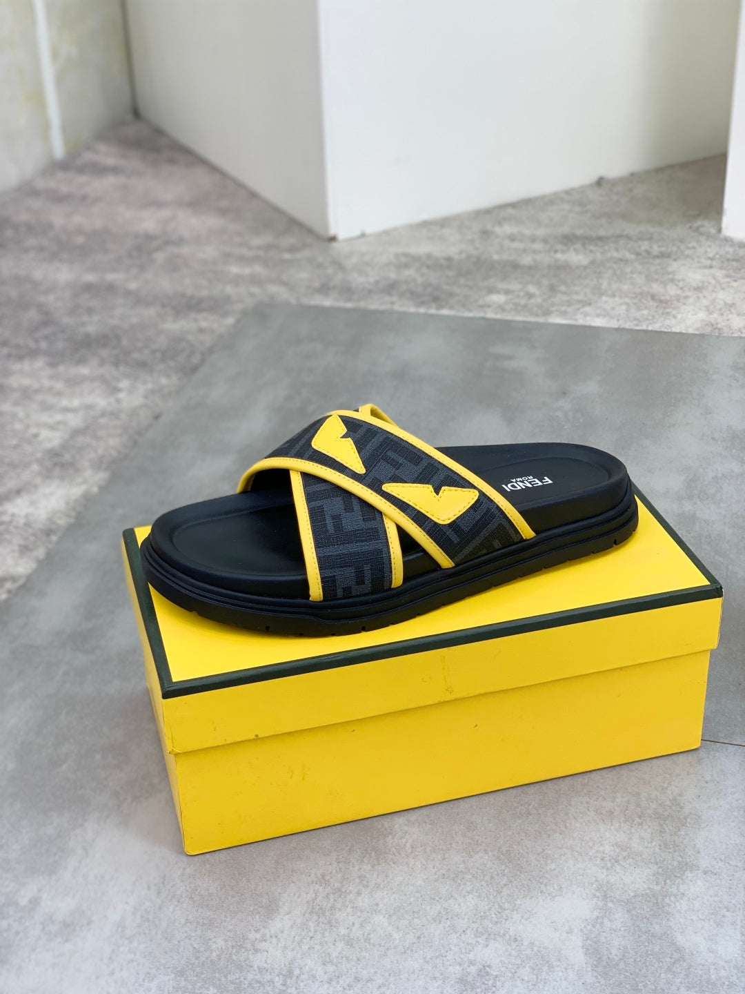 LuxluxHouse Best Quality Sandals Fendi
