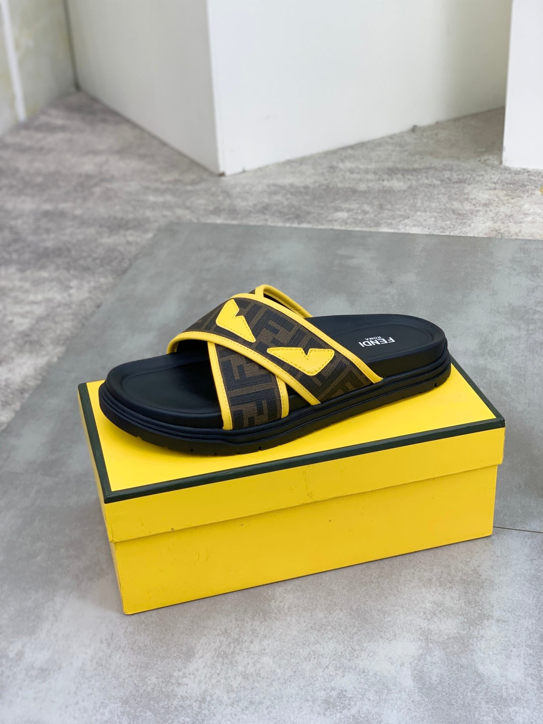 LuxluxHouse Best Quality Sandals Fendi