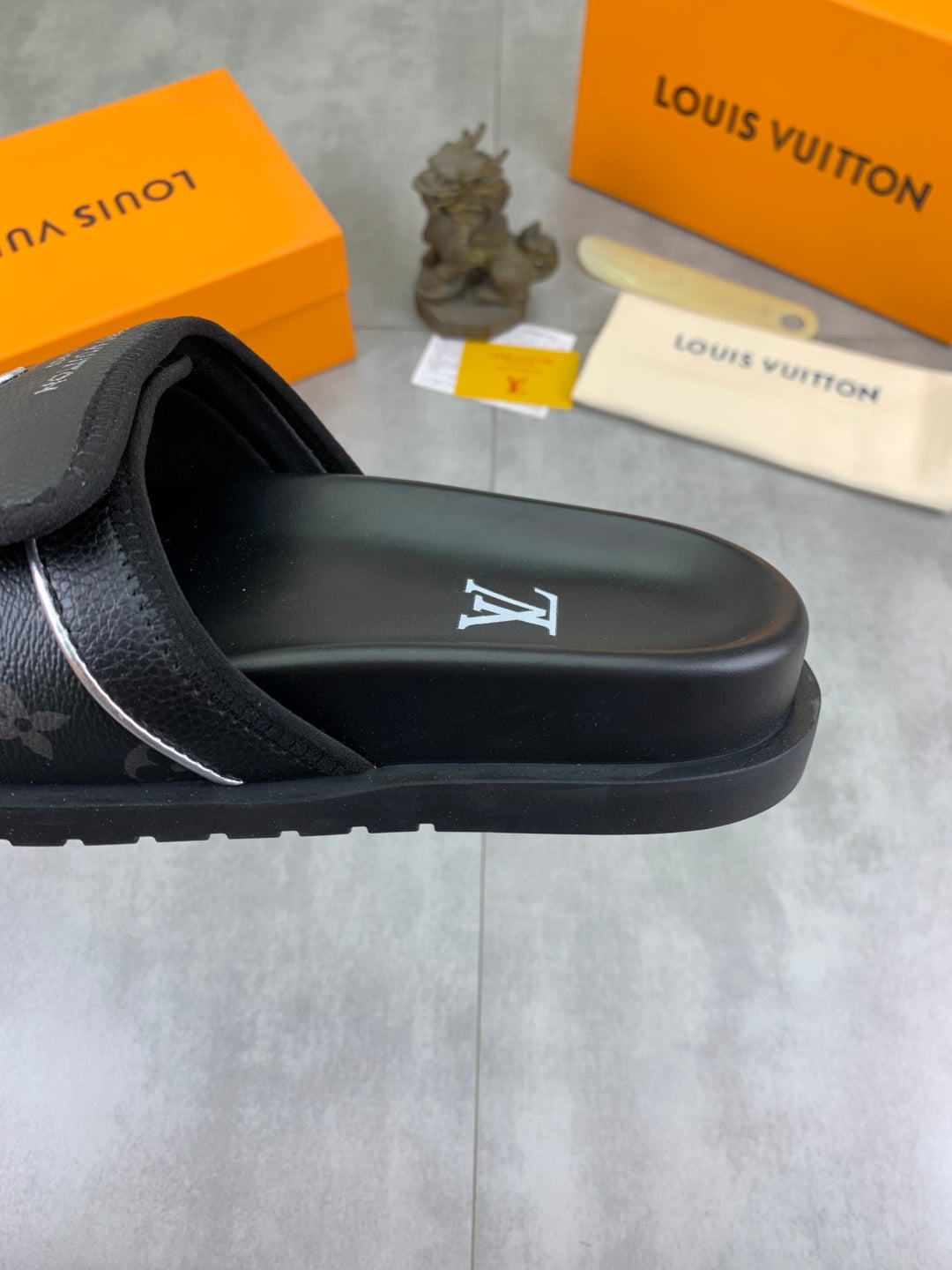 LuxluxHouse Best Quality Sandals Louis Vuitton