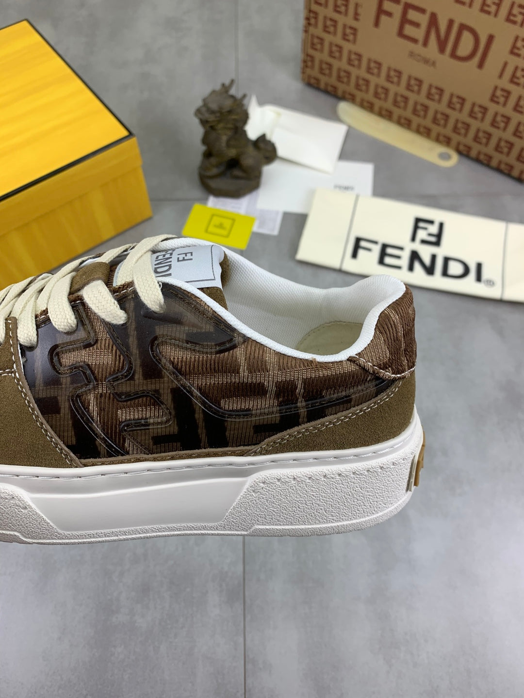 LuxluxHouse Best Quality Shoes Fendi