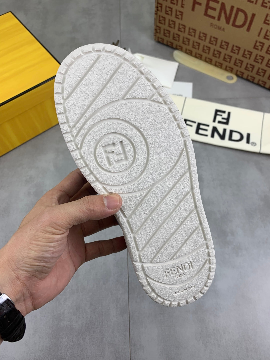 LuxluxHouse Best Quality Shoes Fendi