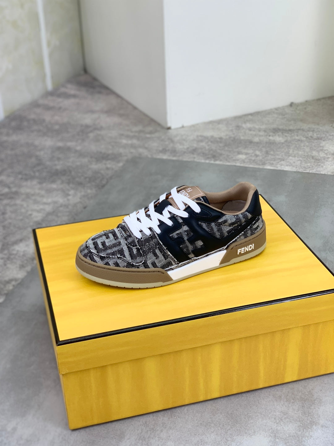 LuxluxHouse Best Quality Shoes Fendi