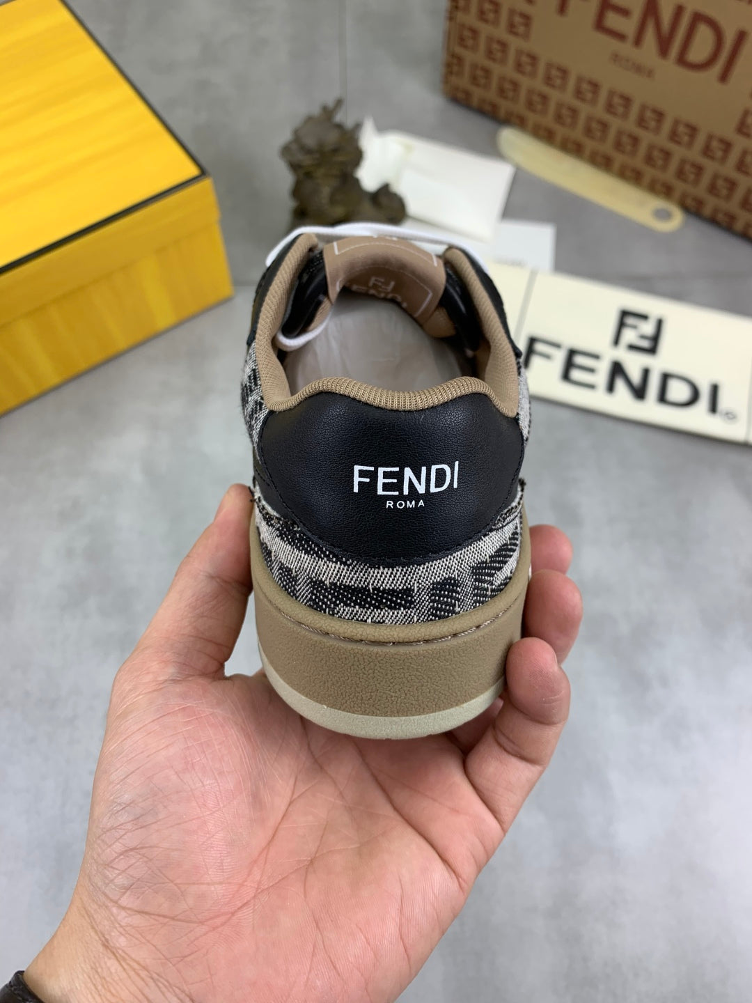 LuxluxHouse Best Quality Shoes Fendi