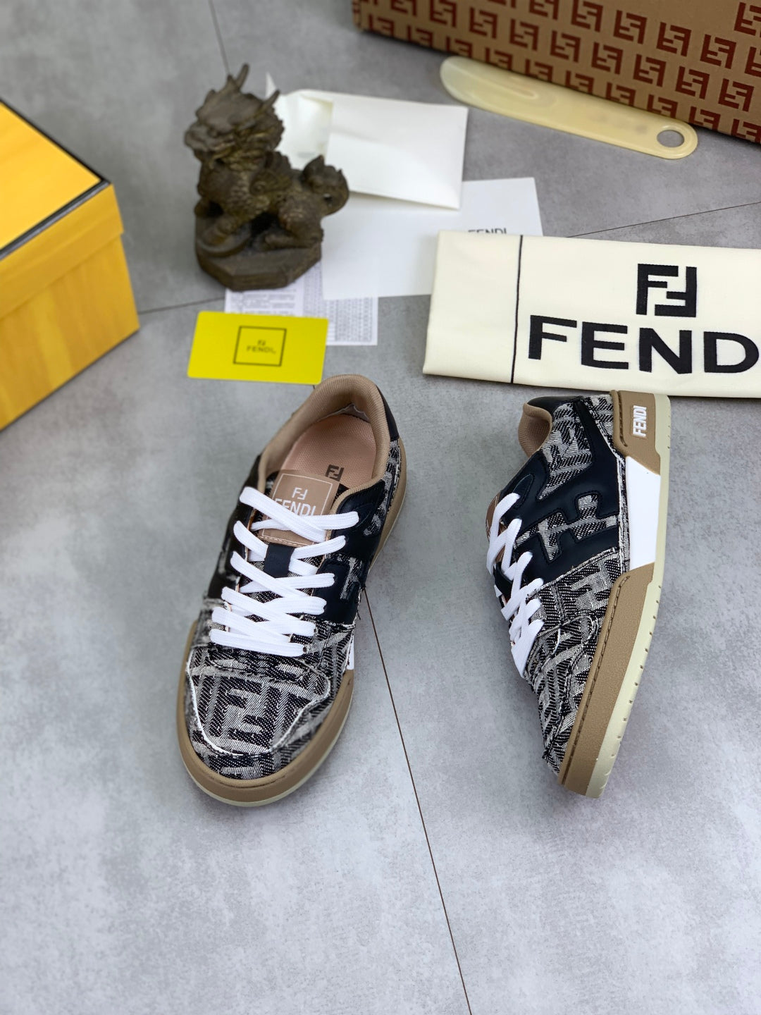 LuxluxHouse Best Quality Shoes Fendi