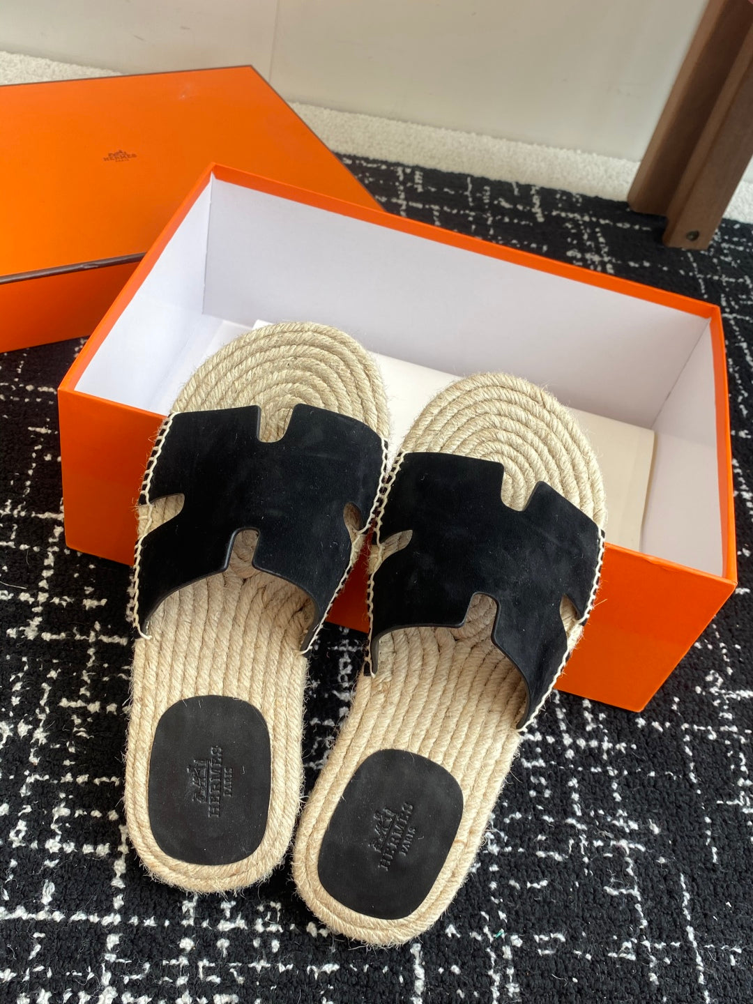 LuxluxHouse Best Quality Sandals Hermes