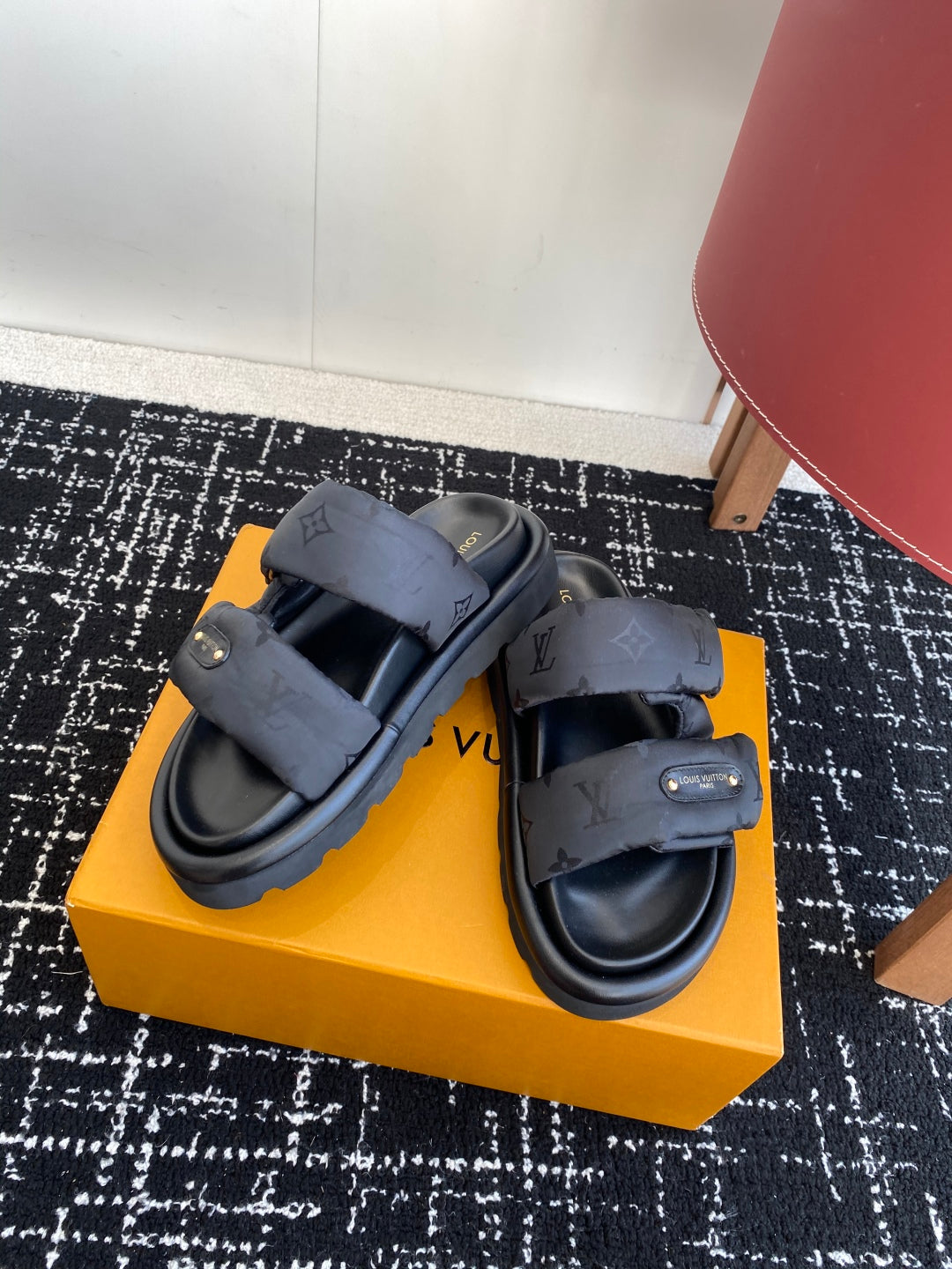 LuxluxHouse Best Quality Sandals Louis Vuitton