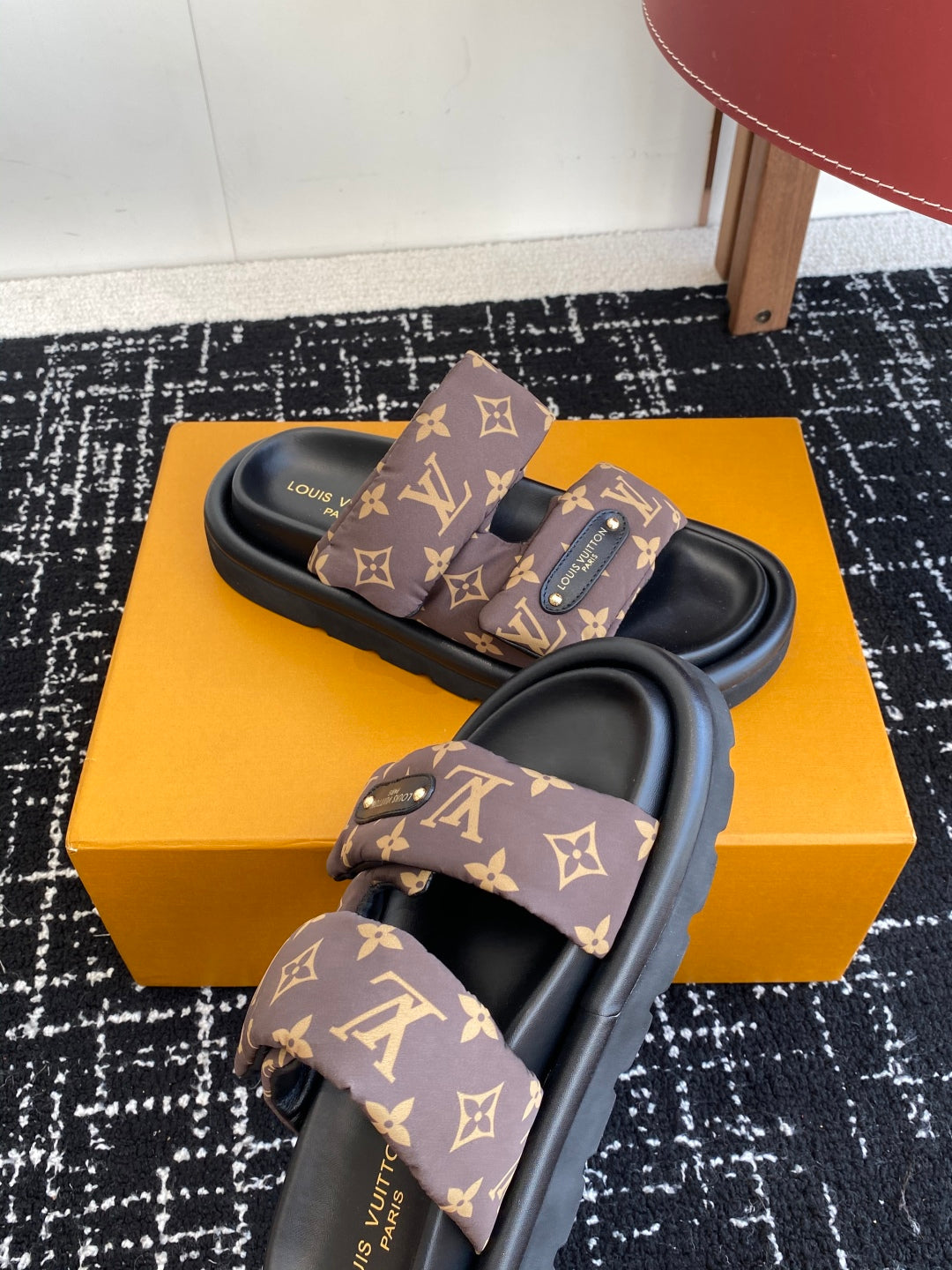 LuxluxHouse Best Quality Sandals Louis Vuitton