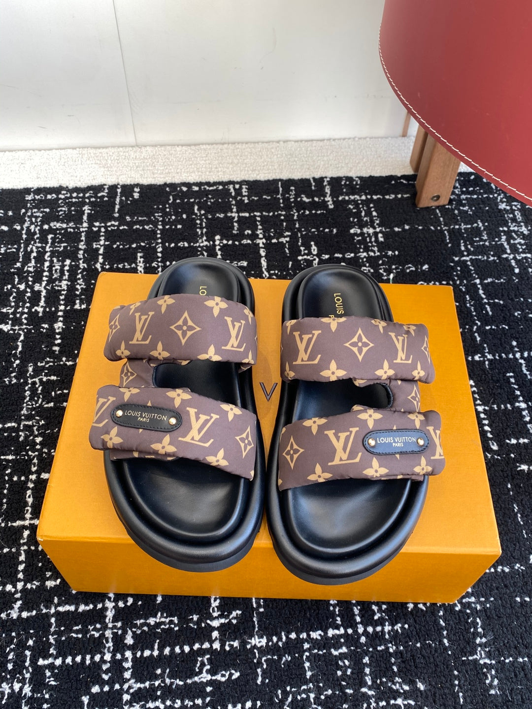 LuxluxHouse Best Quality Sandals Louis Vuitton