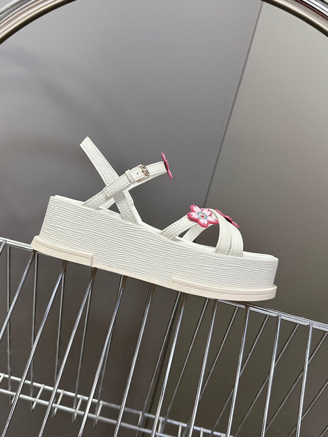 LuxluxHouse Best Quality Women Shoes Louis Vuitton