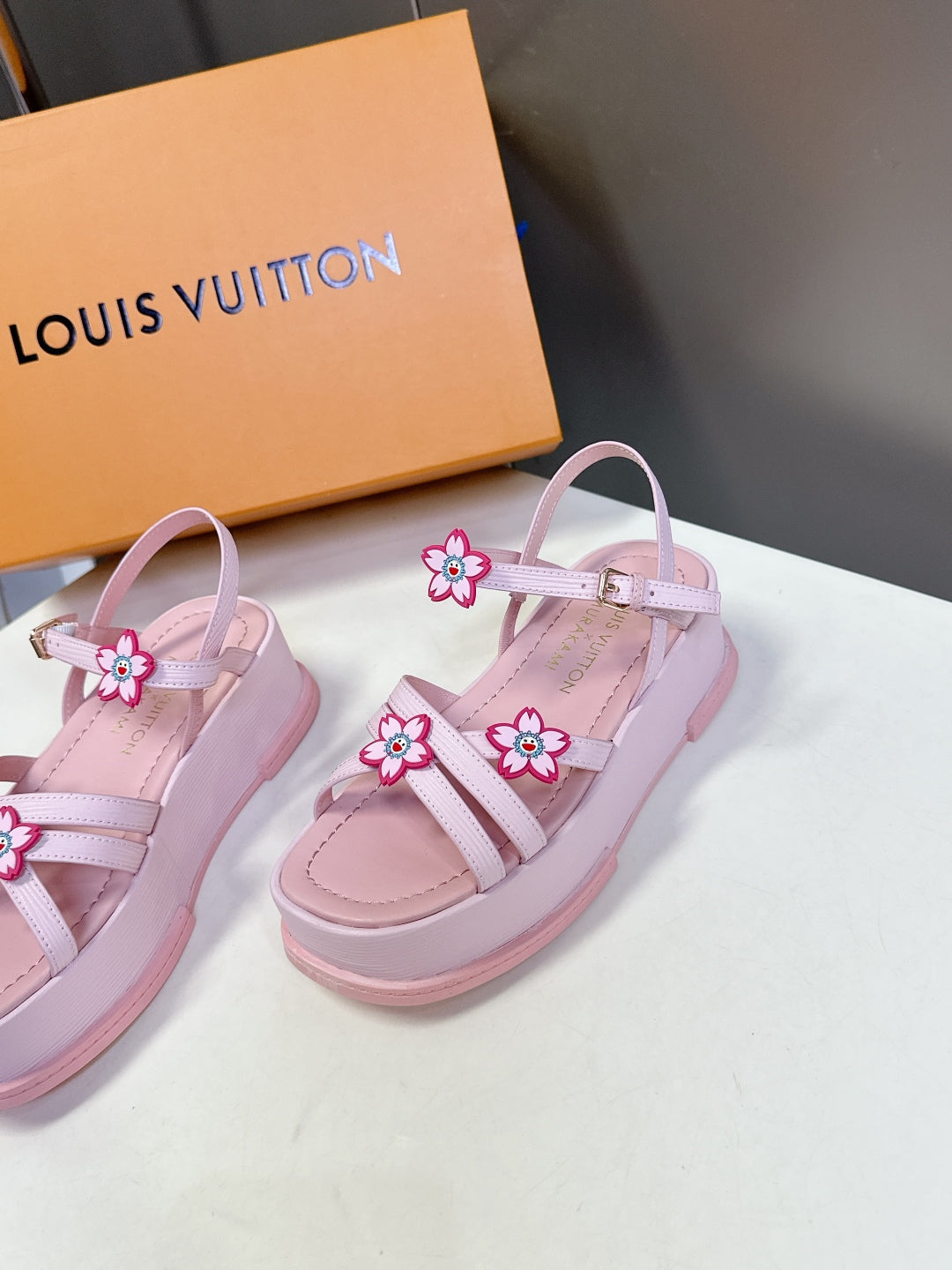LuxluxHouse Best Quality Women Shoes Louis Vuitton