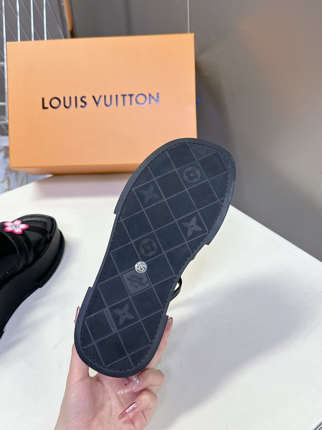 LuxluxHouse Best Quality Women Shoes Louis Vuitton