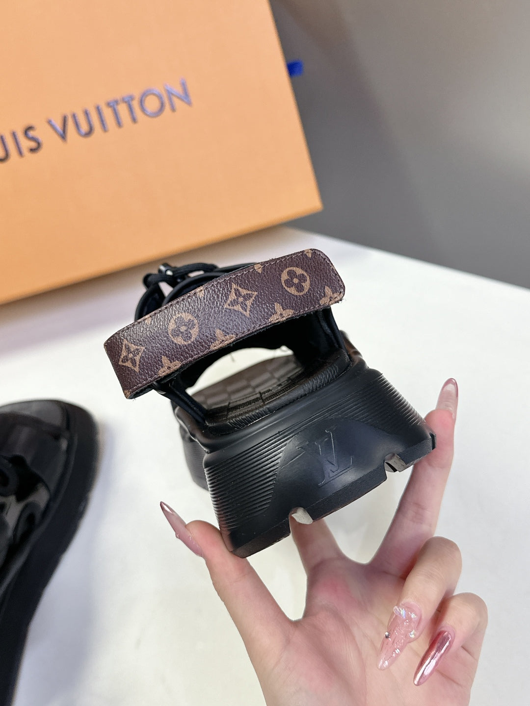 LuxluxHouse Best Quality Women Shoes Louis Vuitton