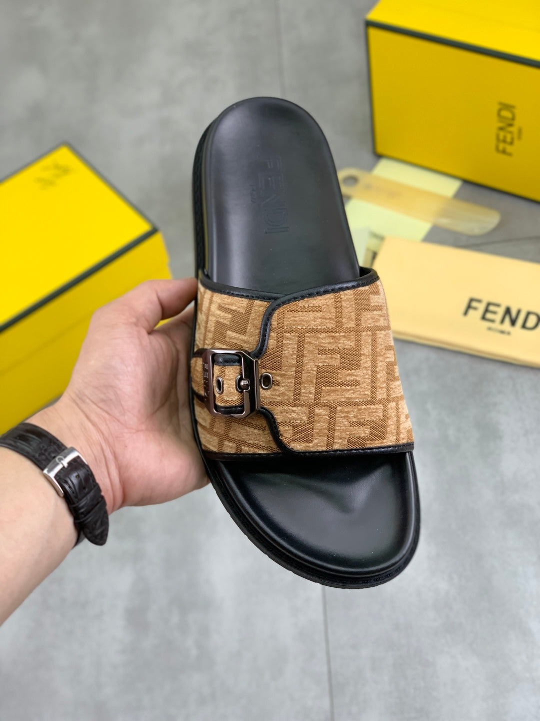 LuxluxHouse Best Quality Sandals Fendi