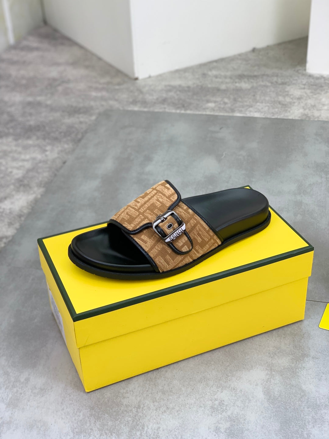 LuxluxHouse Best Quality Sandals Fendi