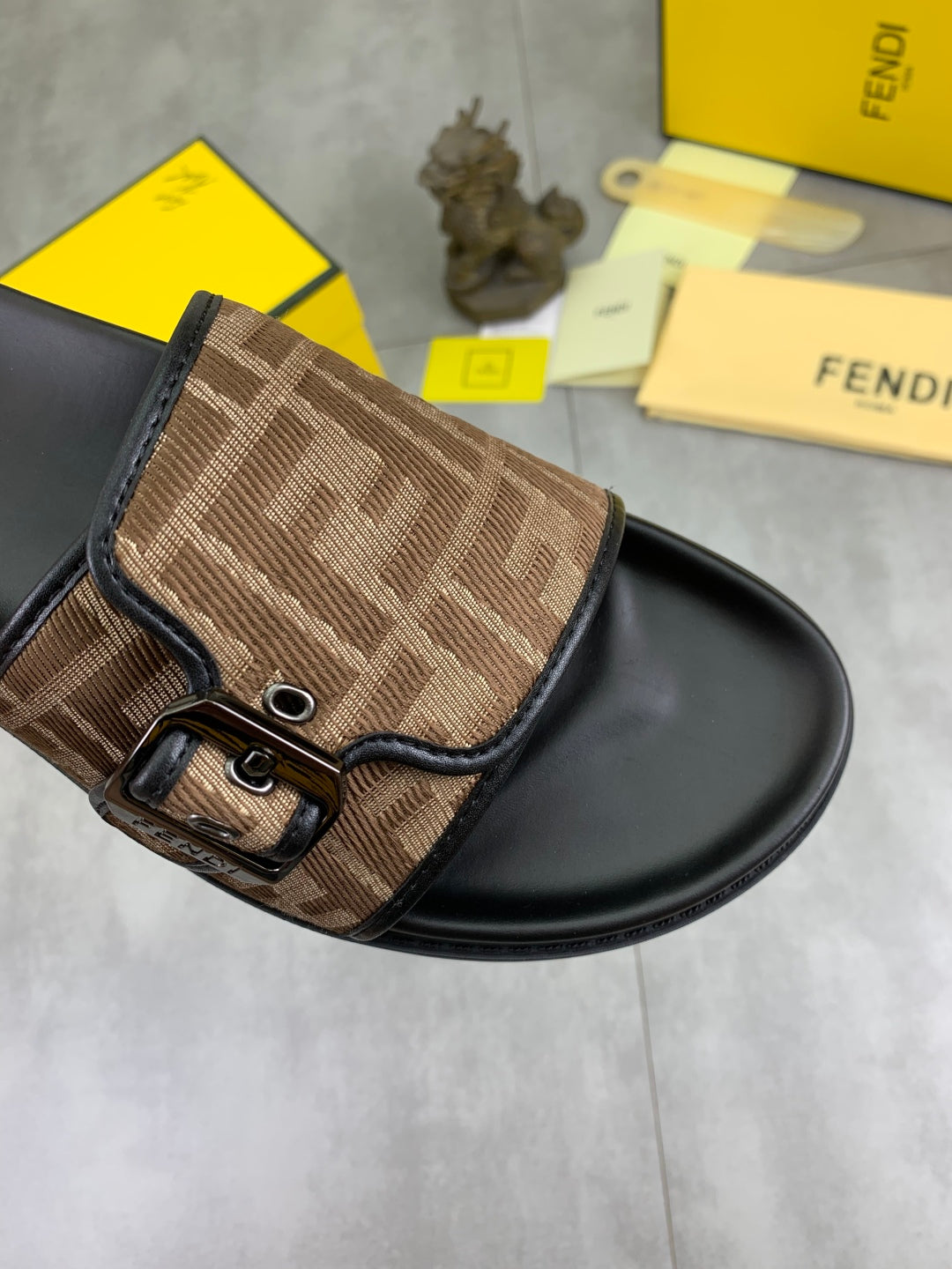 LuxluxHouse Best Quality Sandals Fendi