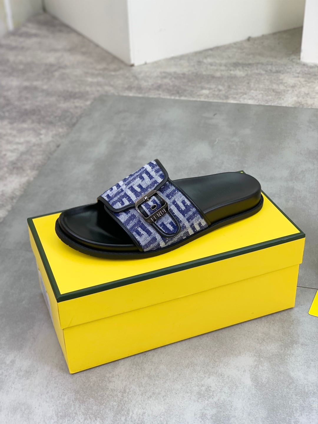 LuxluxHouse Best Quality Sandals Fendi