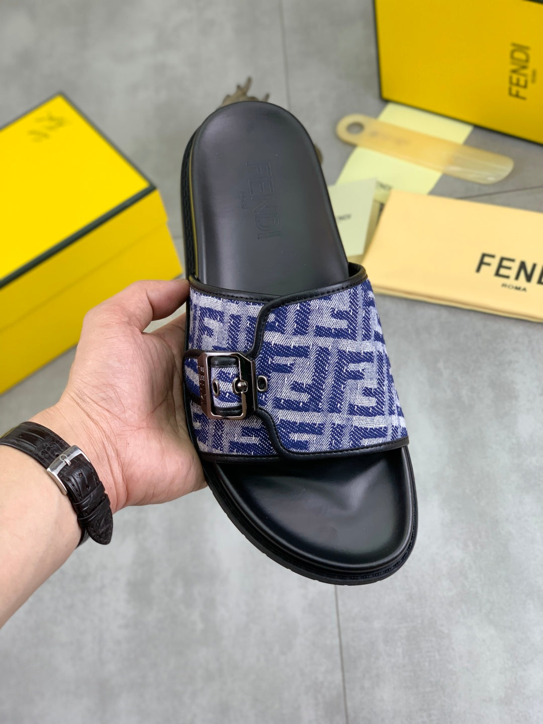 LuxluxHouse Best Quality Sandals Fendi