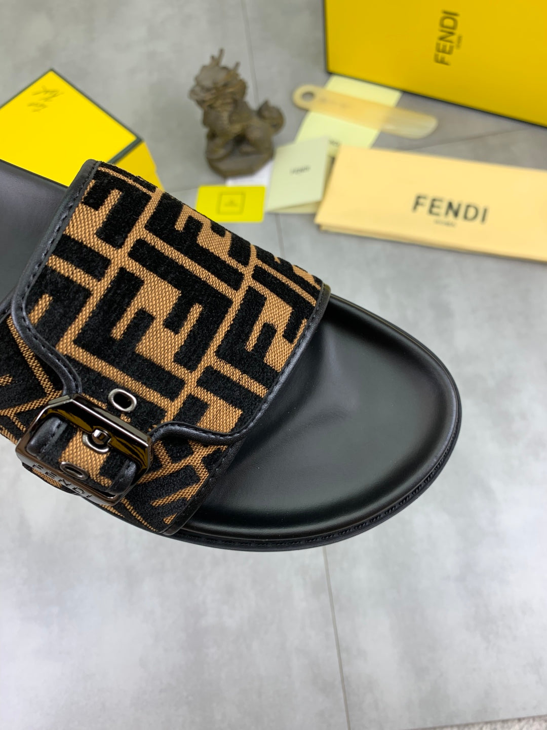 LuxluxHouse Best Quality Sandals Fendi