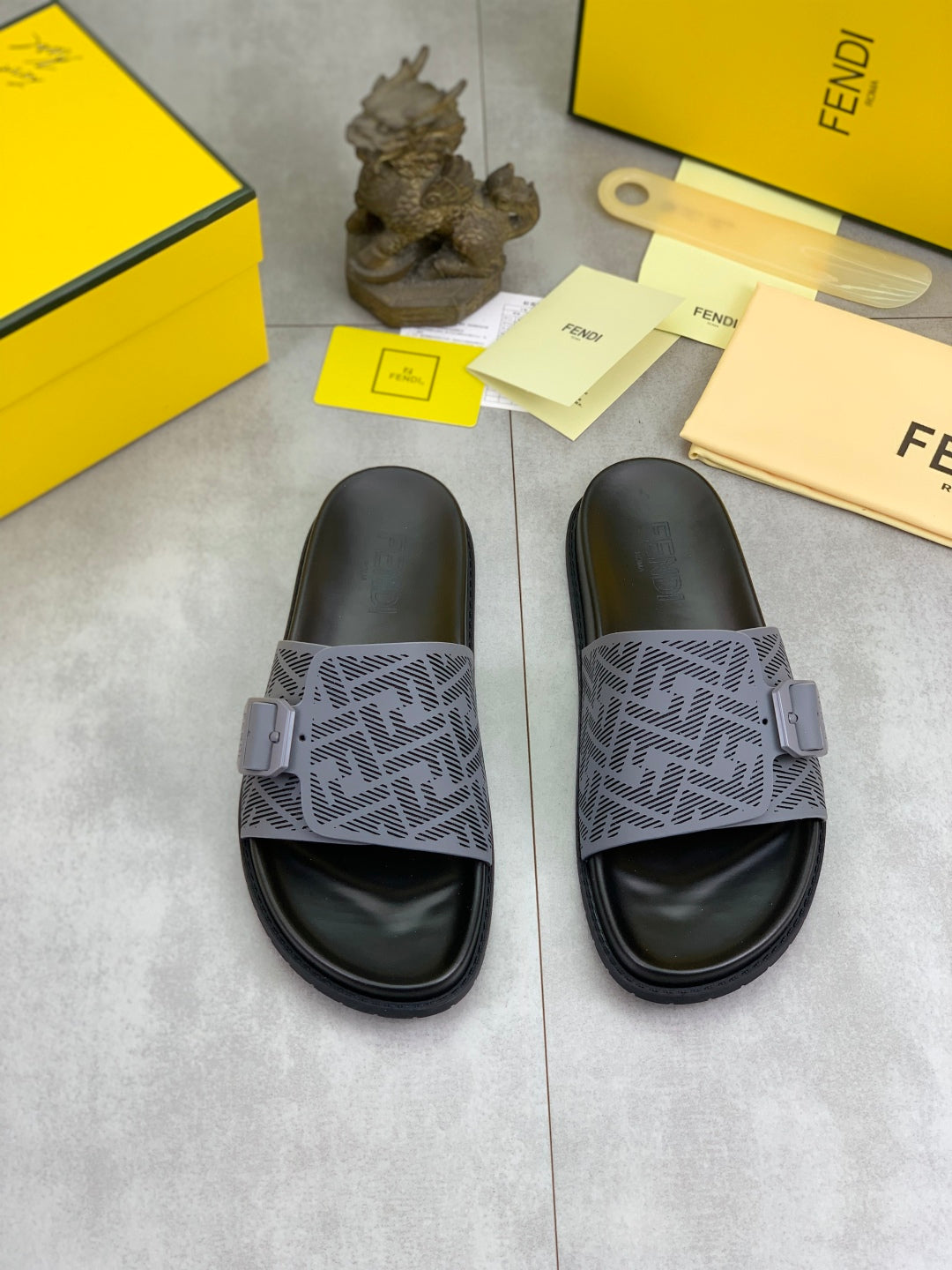 LuxluxHouse Best Quality Sandals Fendi