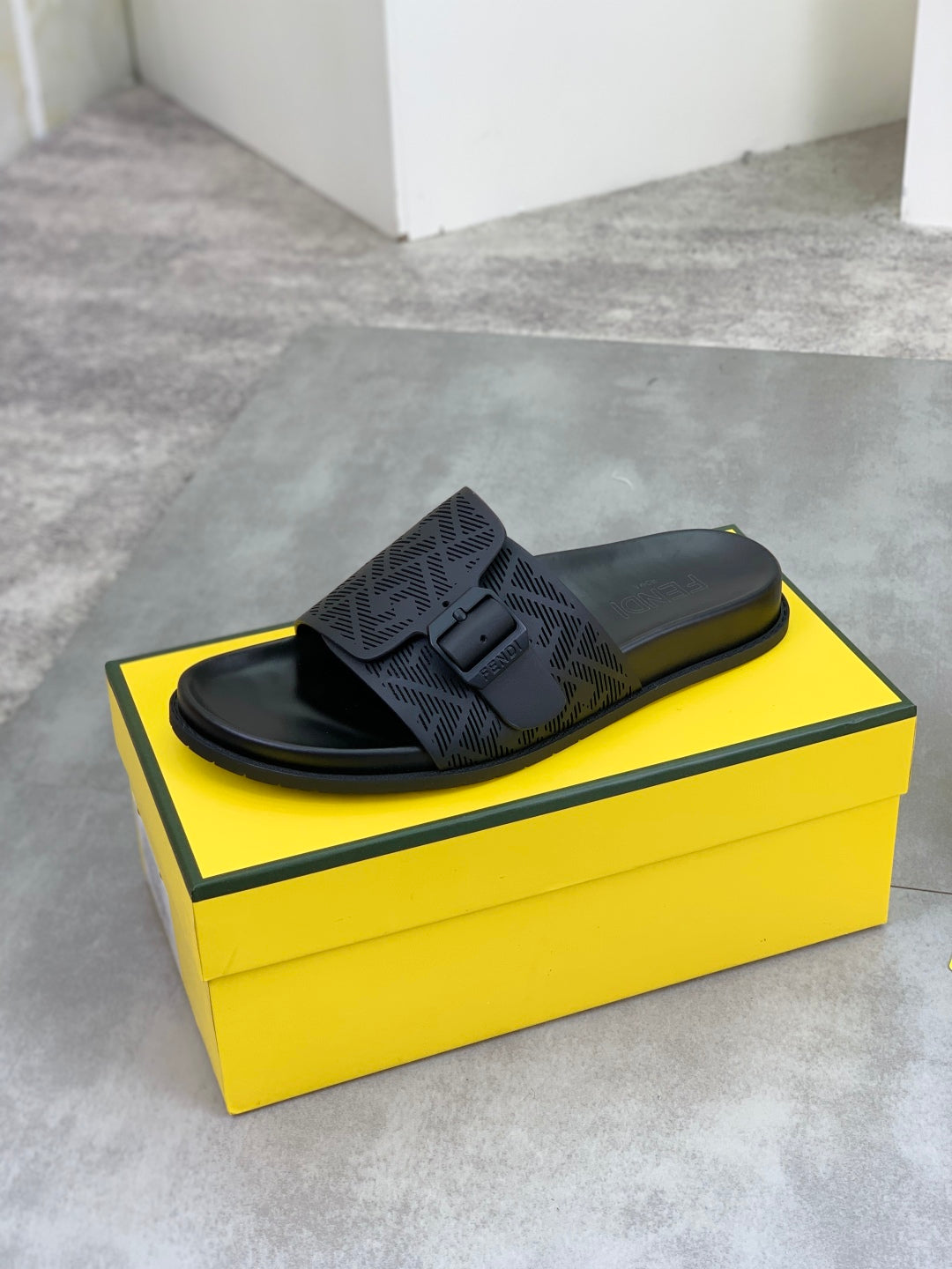 LuxluxHouse Best Quality Sandals Fendi