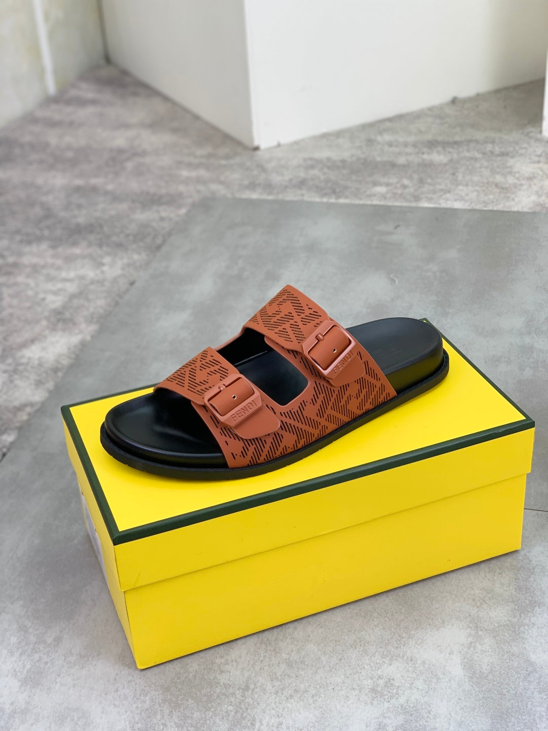 LuxluxHouse Best Quality Sandals Fendi