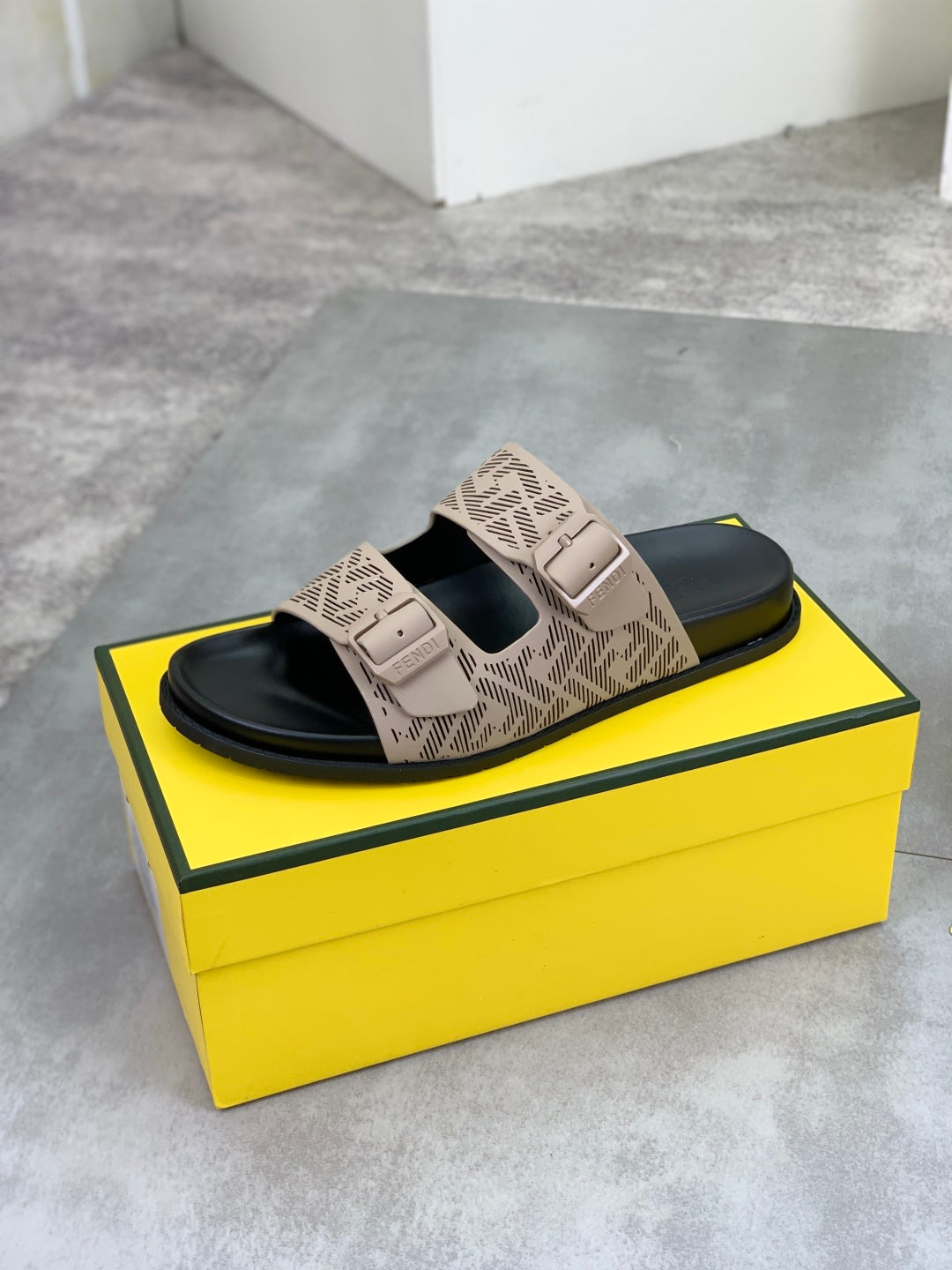 LuxluxHouse Best Quality Sandals Fendi