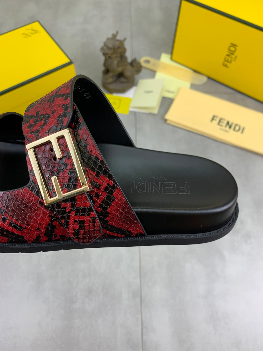 LuxluxHouse Best Quality Sandals Fendi