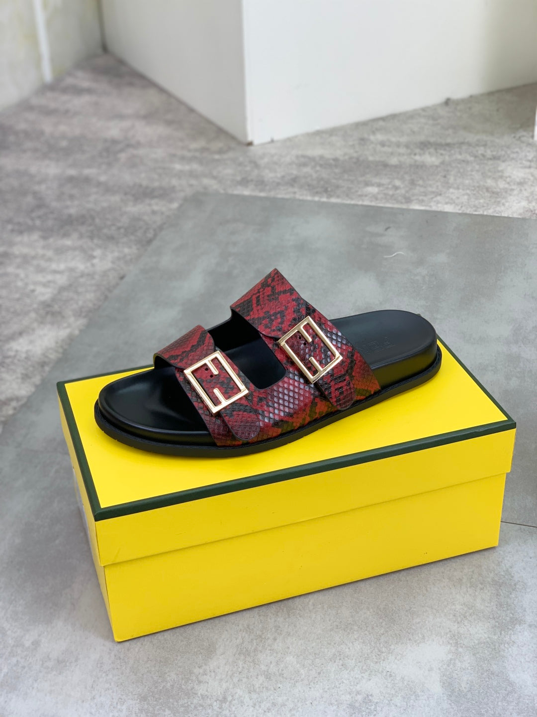LuxluxHouse Best Quality Sandals Fendi