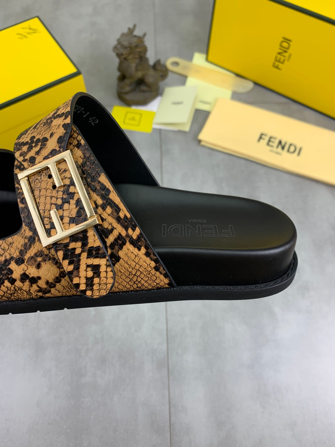 LuxluxHouse Best Quality Sandals Fendi