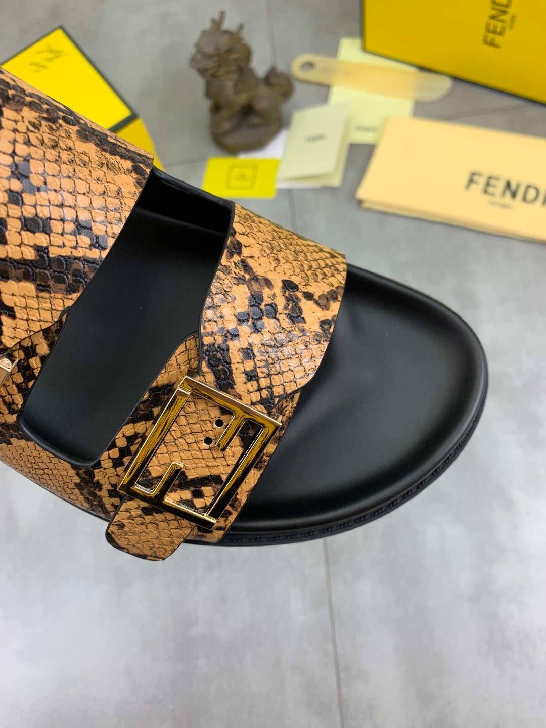 LuxluxHouse Best Quality Sandals Fendi