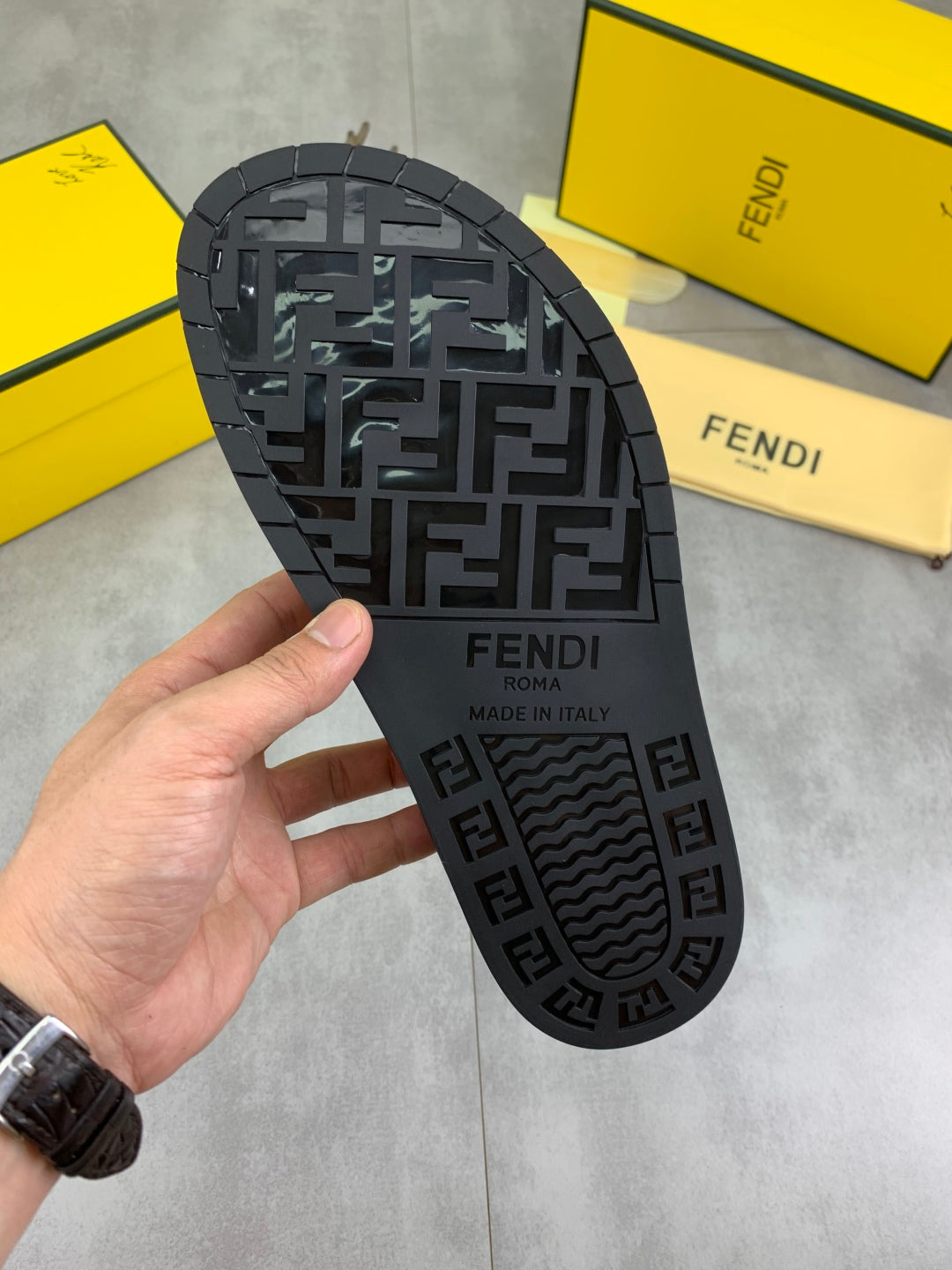 LuxluxHouse Best Quality Sandals Fendi