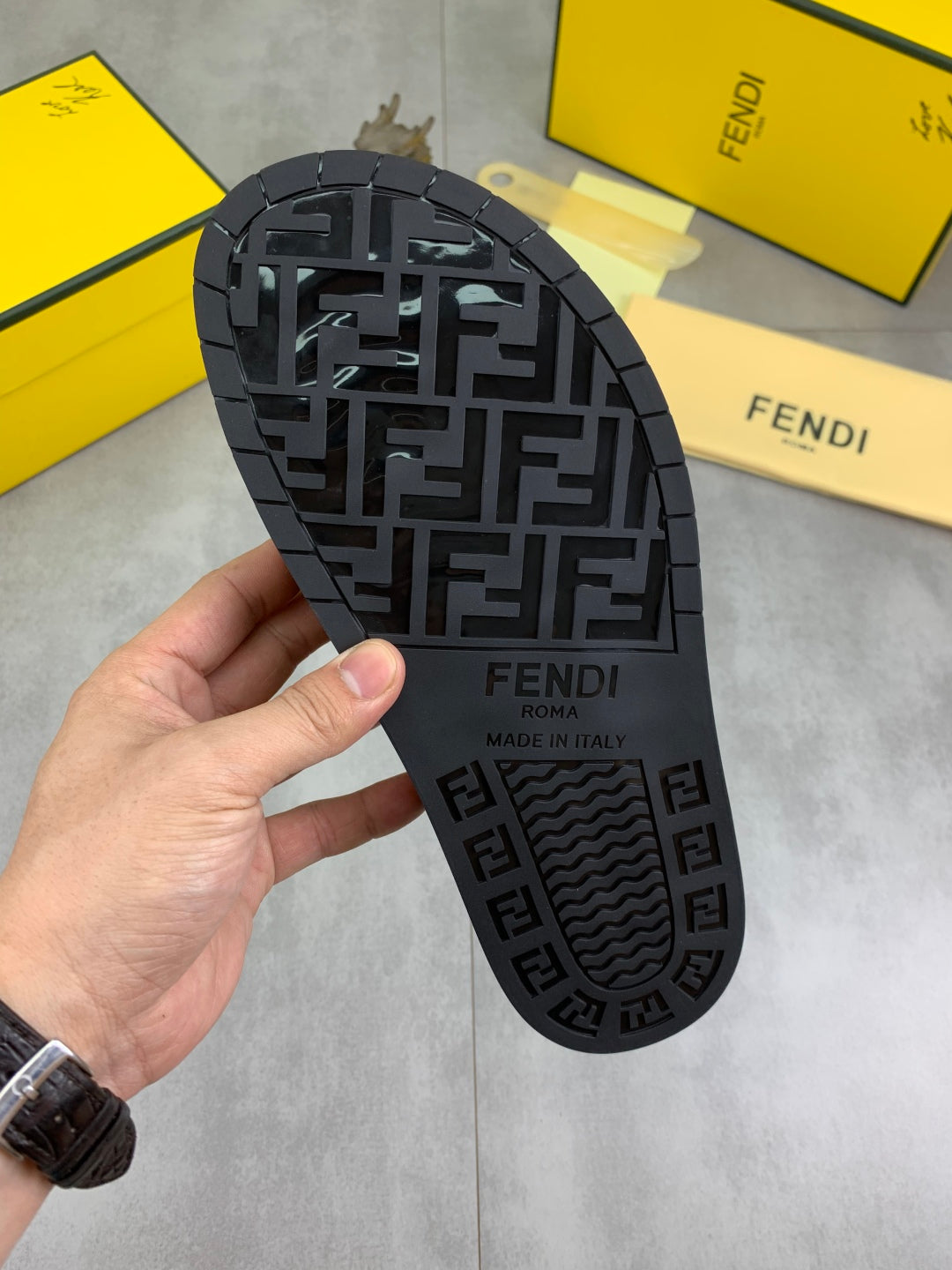 LuxluxHouse Best Quality Sandals Fendi