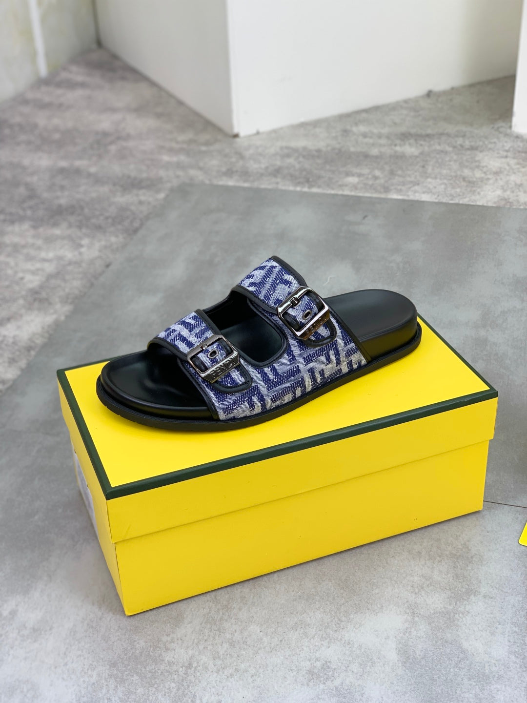 LuxluxHouse Best Quality Sandals Fendi