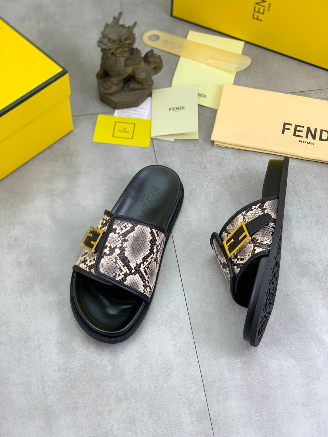 LuxluxHouse Best Quality Sandals Fendi