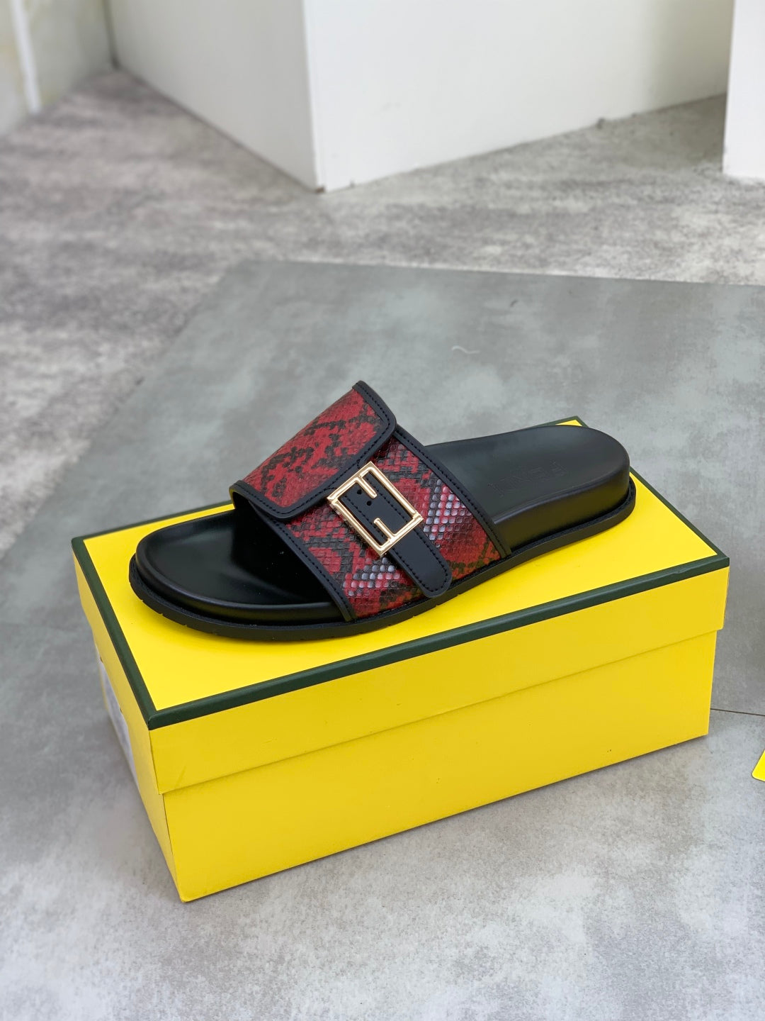 LuxluxHouse Best Quality Sandals Fendi
