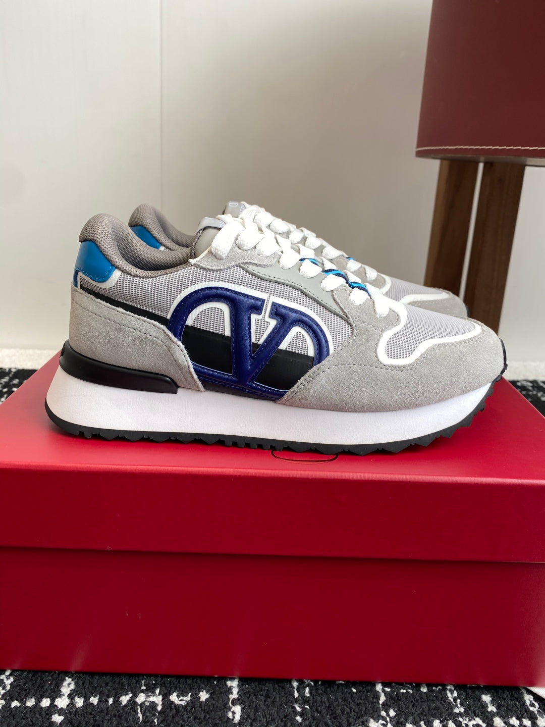 LuxluxHouse Best Quality Shoes Valentino