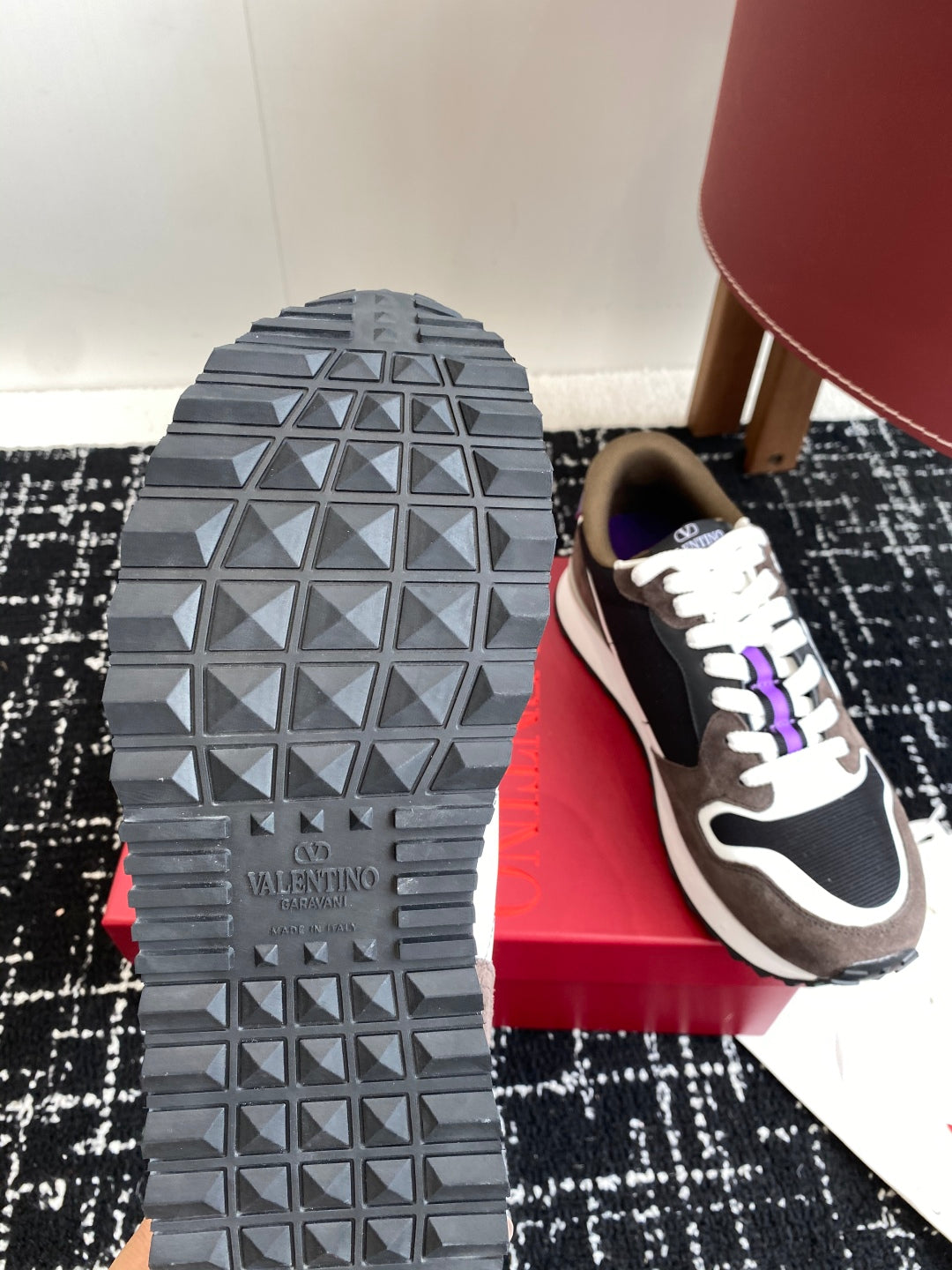 LuxluxHouse Best Quality Shoes Valentino
