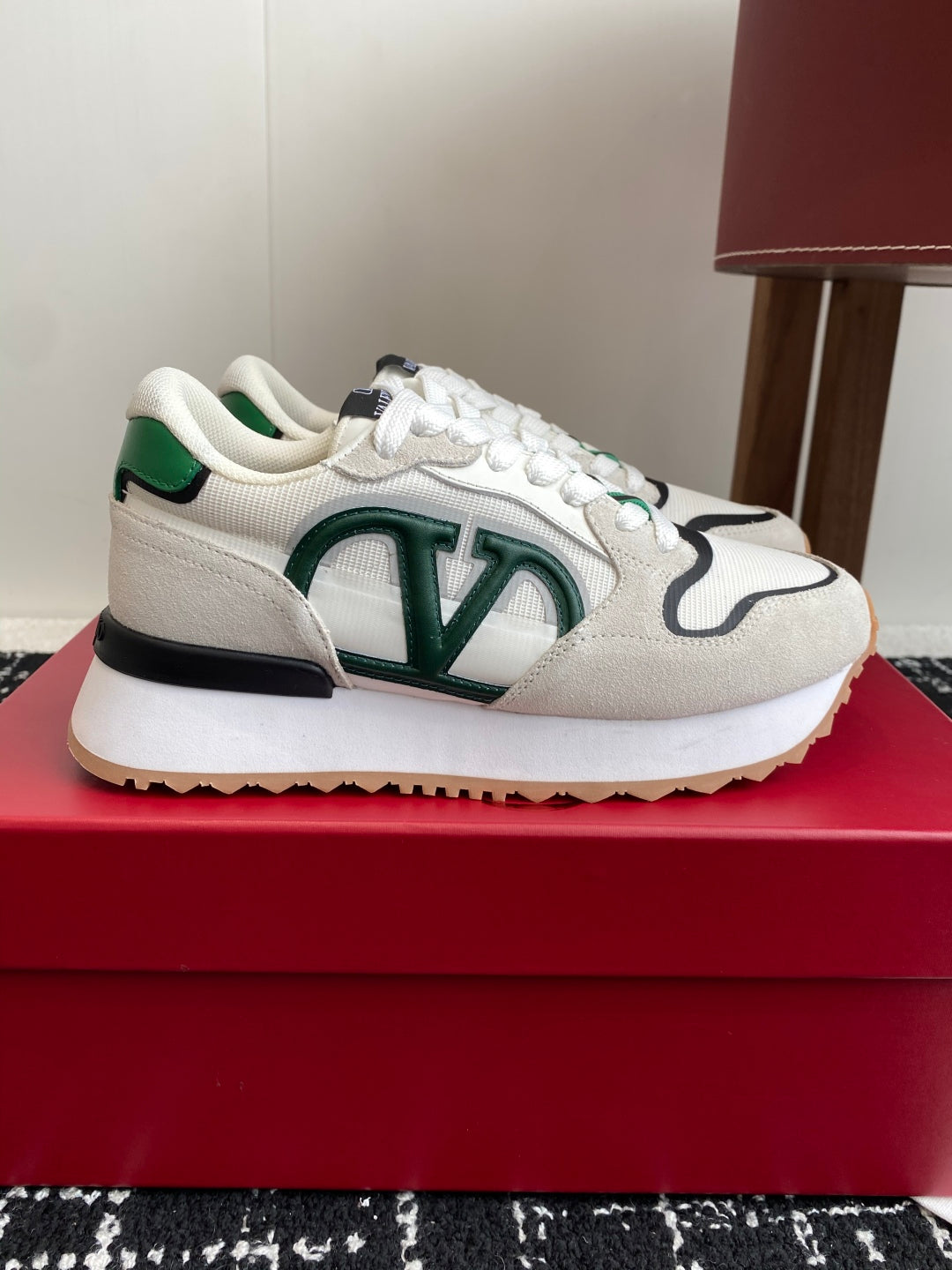 LuxluxHouse Best Quality Shoes Valentino