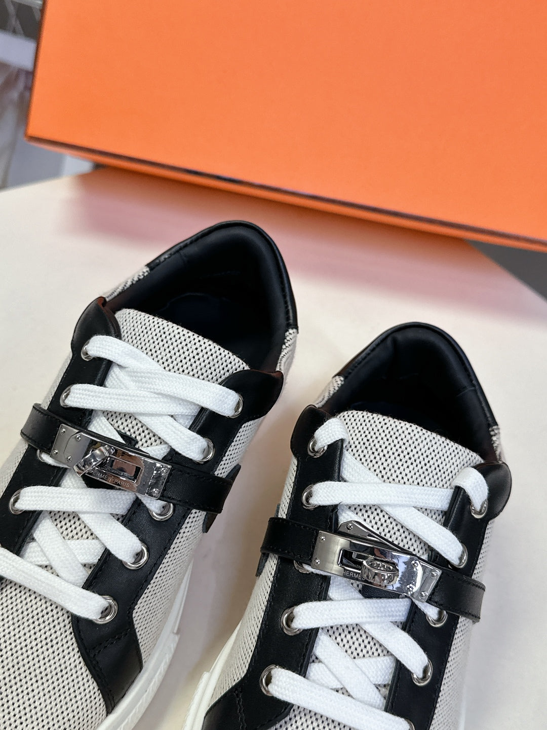 LuxluxHouse Best Quality Women Shoes Hermes