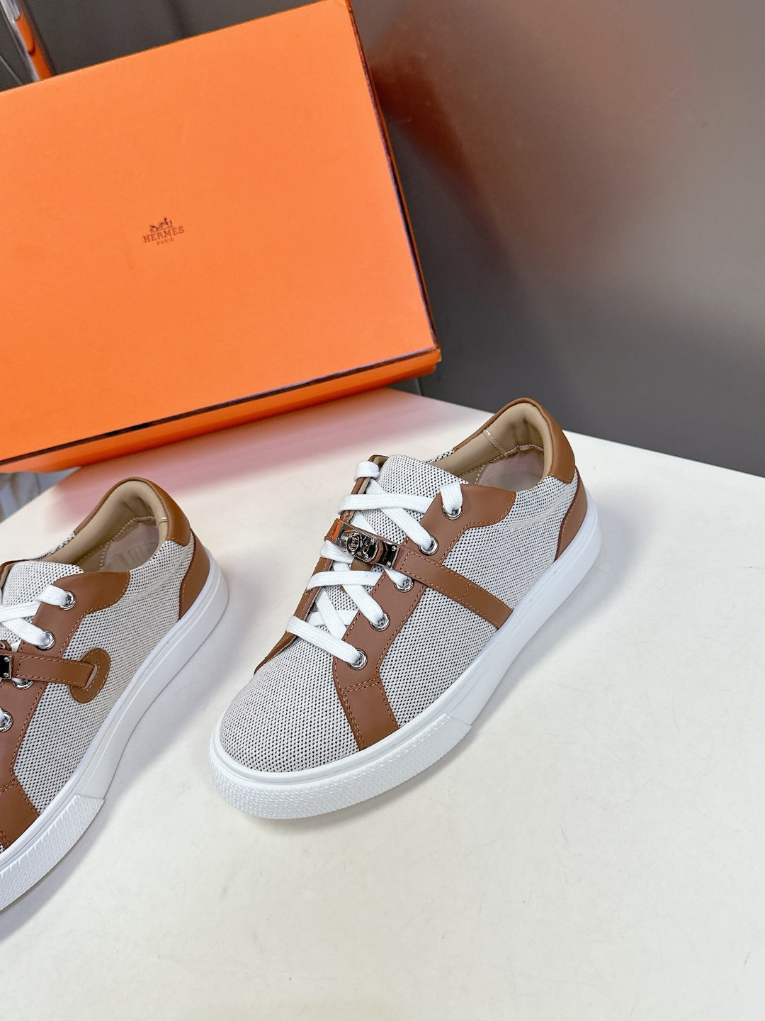 LuxluxHouse Best Quality Women Shoes Hermes